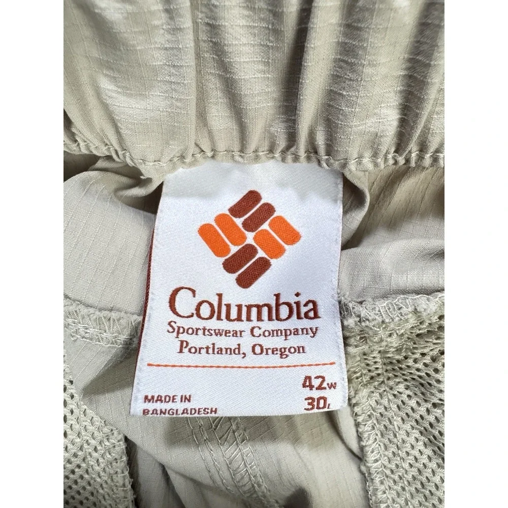 Columbia Pants Men 42X30 Tan Omni Shield/Shade Field Creek Convertible Cargo EUC